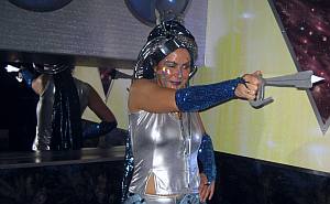 Erlangen - Alien Showgirl07 300b